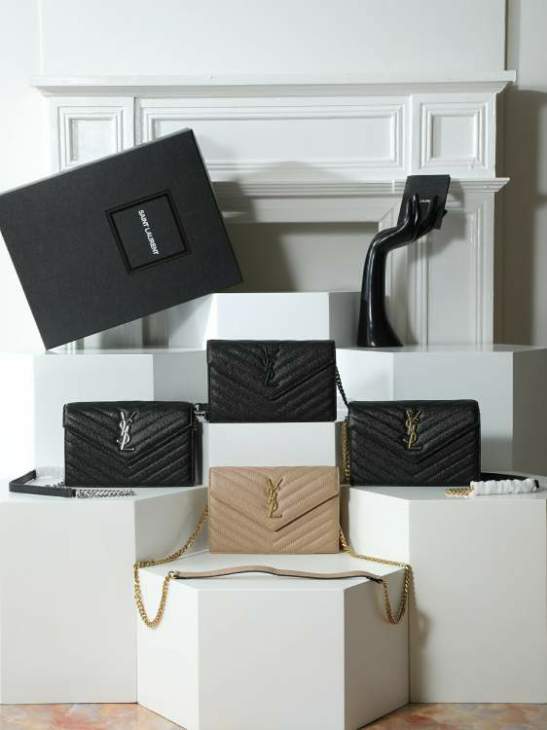 Picture of Saint Laurent Handbags _SKUfw213817835fw